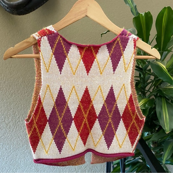 Urban Outfitters Adriana Split Hem Sweater Vest Argyle Abstract ✨ FiNaL SaLe✨ - Picture 5 of 5